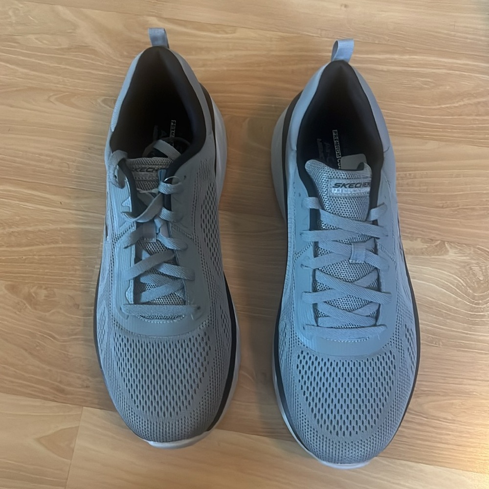 Skechers Men’s Sneakers